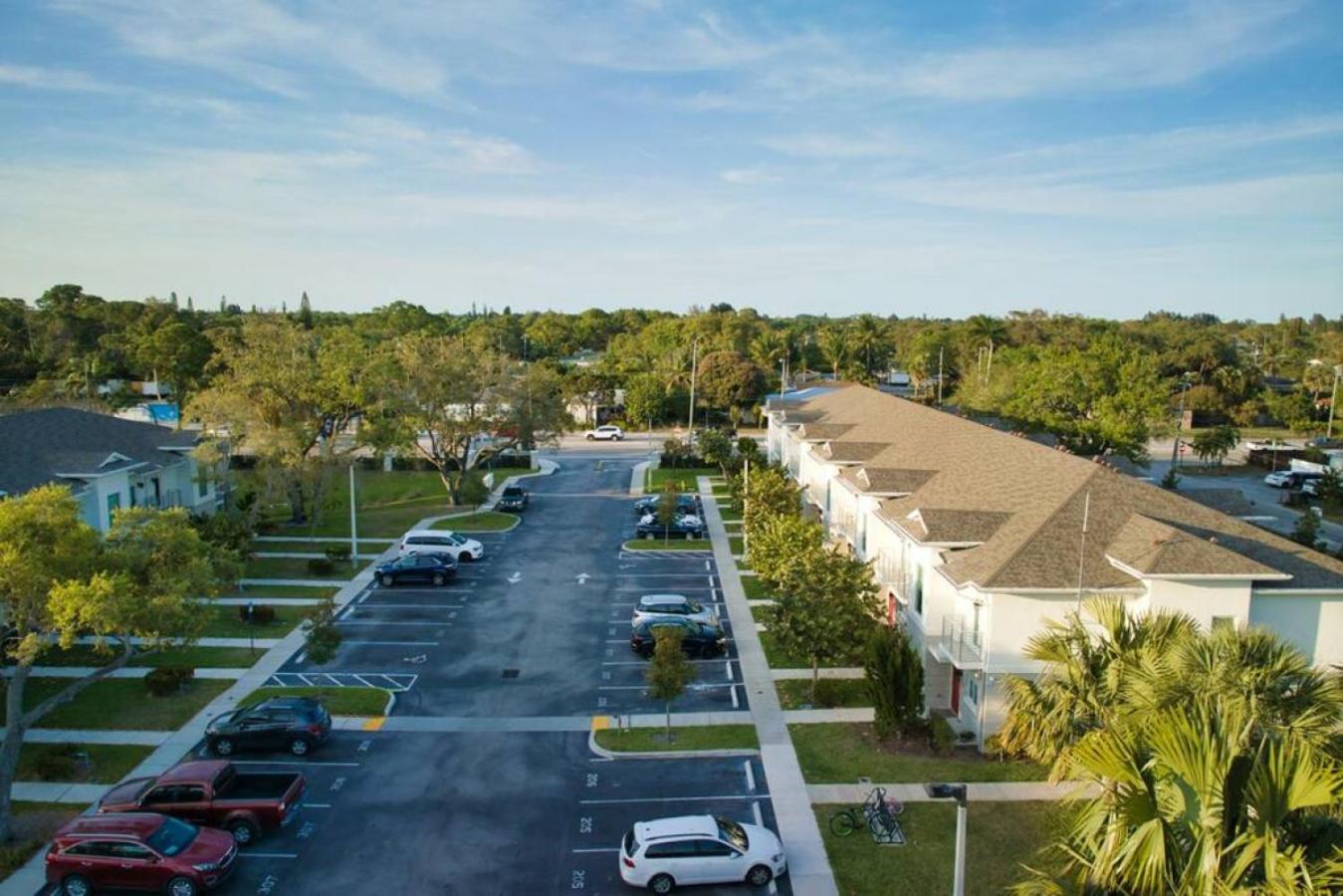Lilly At Aviara Lake Worth Lake Worth Beach Exterior photo