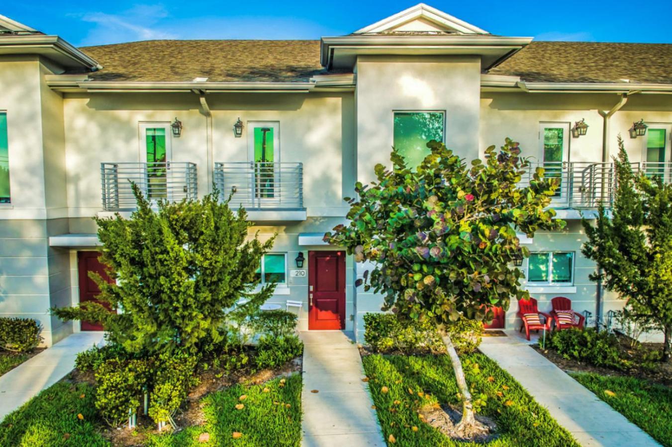Lilly At Aviara Lake Worth Lake Worth Beach Exterior photo